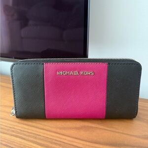 Michael Kors Black and Pink Zip Wallet